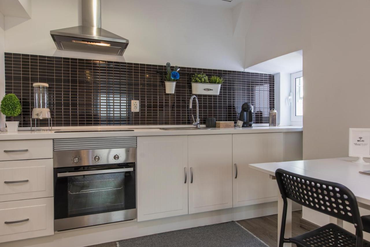 Alfama Typical Beco Da Adica Apartment Lisboa Ngoại thất bức ảnh